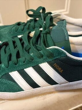 adidas Men’s Green NORA Sneakers with White Stripes